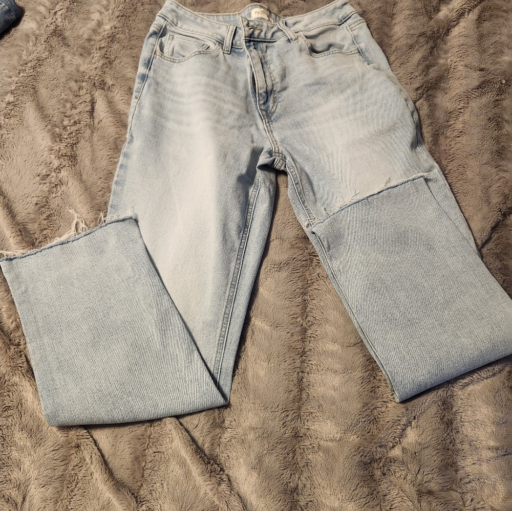 Blue and Light Blue Women's Jeans Size 12 By MAURICES - Picture 5 of 7